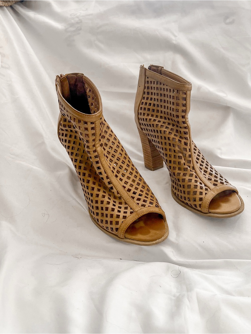 Report Tan Cutout Peep-Toe High Heel Booties Size 9